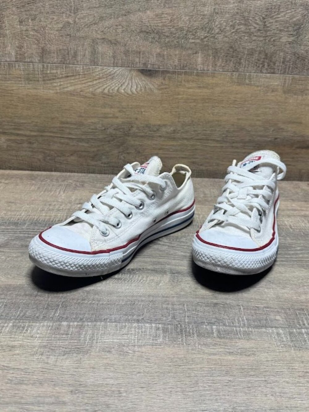 Converse Chuck Taylor All Star White Canvas Low Top Sneakers Women's Size 8